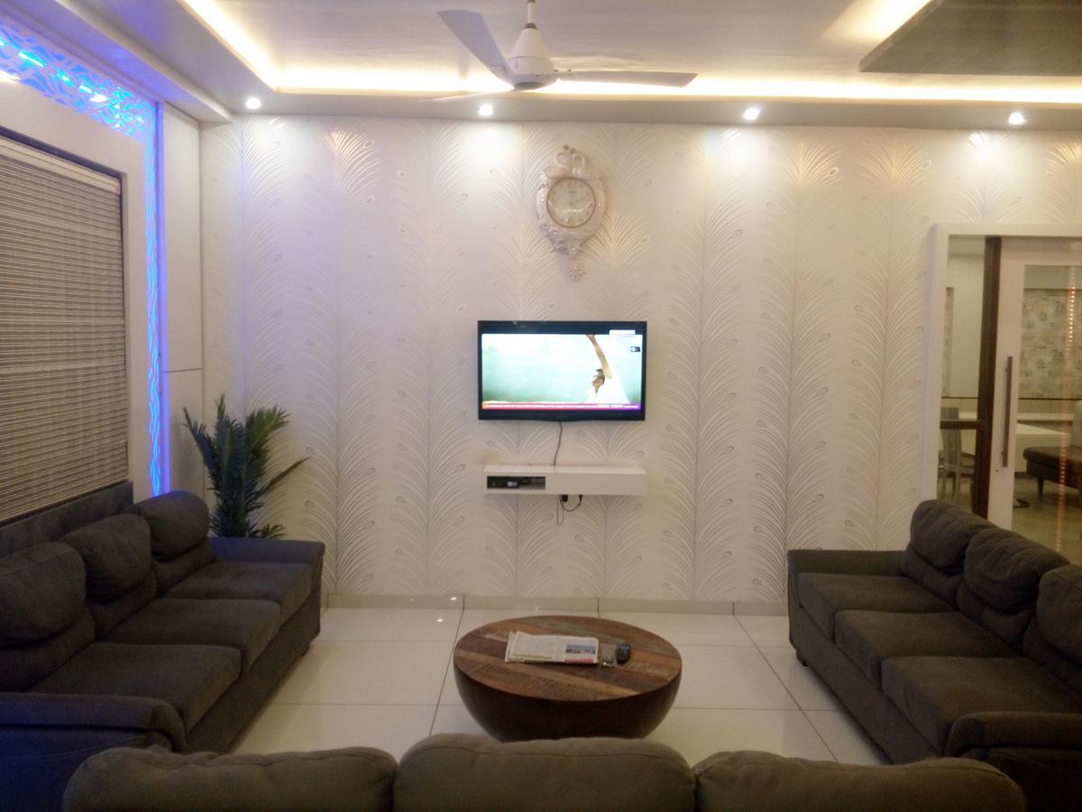 Hotel Pushpak Park Osmanabad Exterior photo